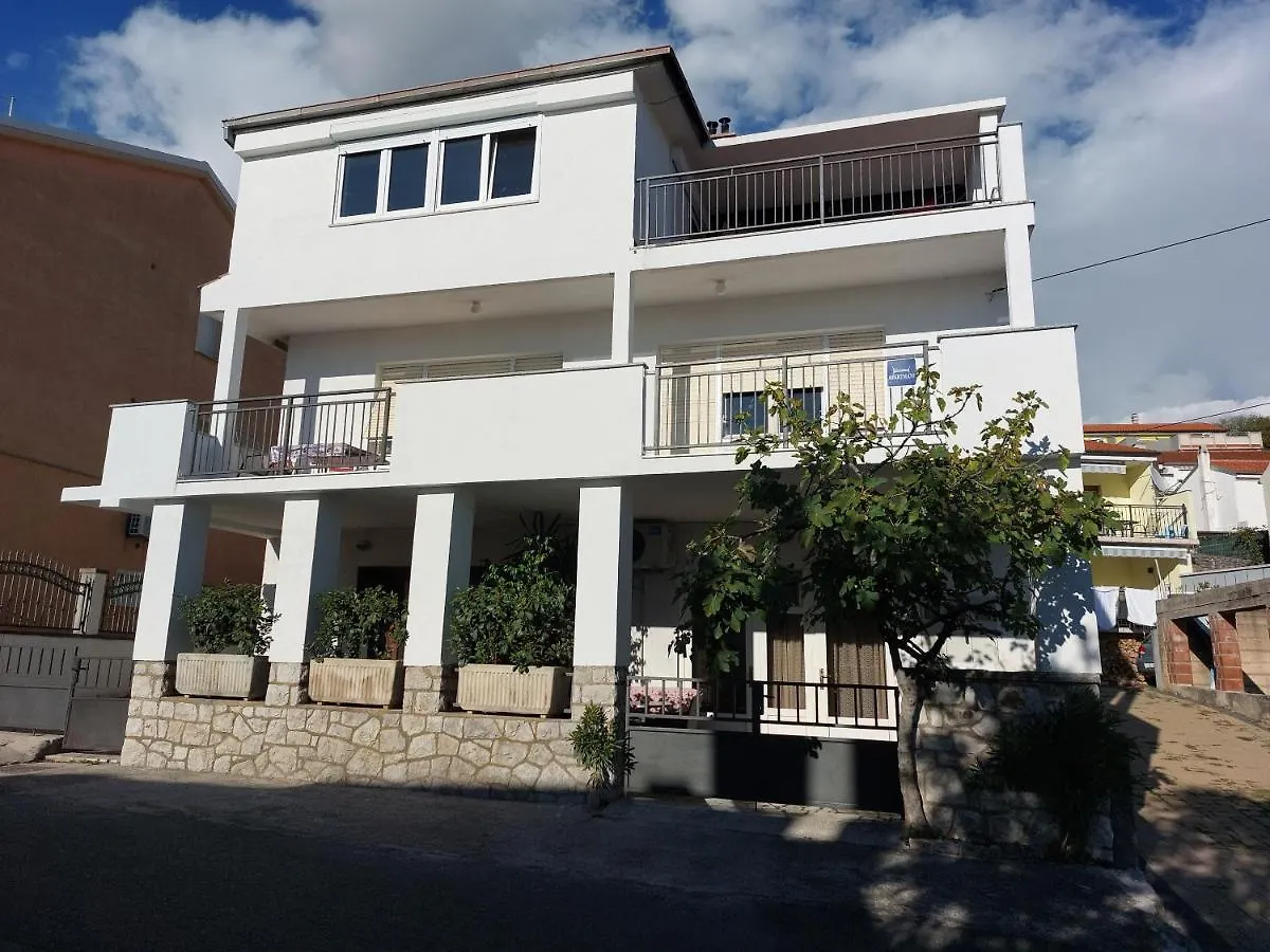 Loredana Apartments Crikvenica