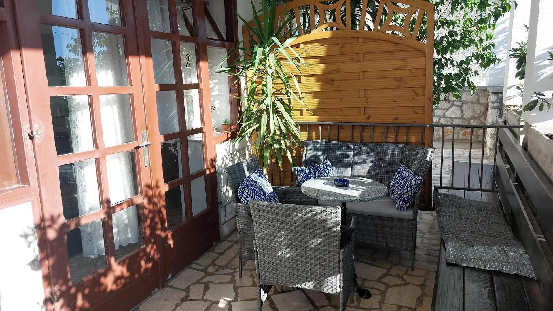 Loredana Apartments Crikvenica 0*,